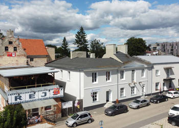 Restauracja "REJS" ul. Portowa 2 w Puławach.