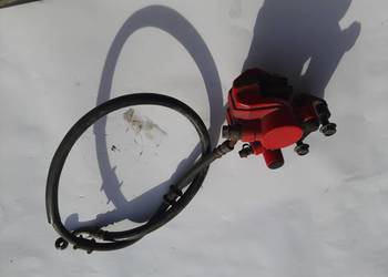 Przedni zacisk  hamulcowy przedni do skutera RY8 Keeway