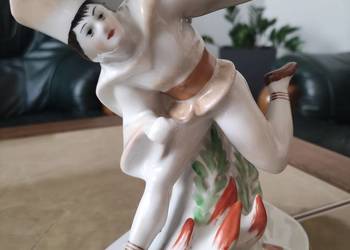Porcelanowa Figurka "Zbójnik" – Ćmielów, lata 60. XX w.