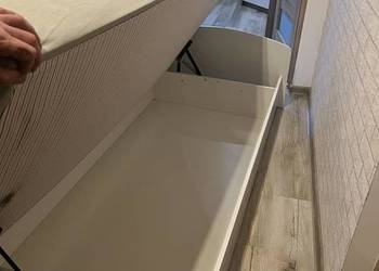 Na sprzedaż tapczan jednoosobowy 80x200.