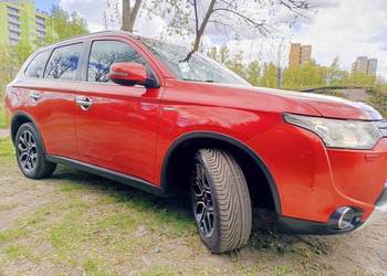 MITSUBISHI OUTLANDER 2.2 (150 KM) 2015 rok 4WD 7 osób ,hak salon Polska