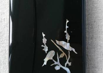 PAPIEROŚNICA Z LAKI