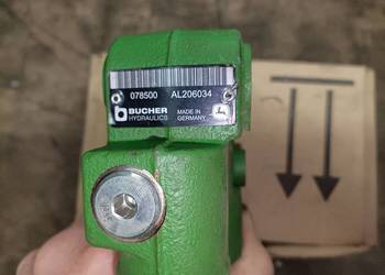 Rozdzielacz hydrauliczny John Deere