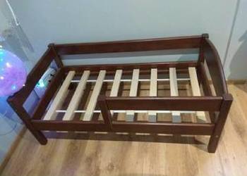 Łóżko dla dziecka 127x67cm lite drewno stan bdb.