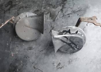 Sygnał dźwiękowy klakson Opel Vectra C Signum