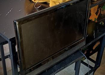 Telewizor Q.media 21.6cali z dvd i pilotem