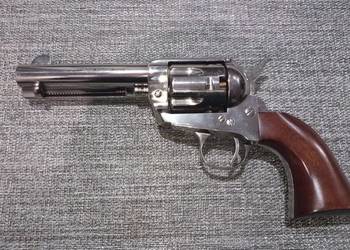Rewolwer czarnoprochowy Uberti 1873 Cattleman .44 4,75" chrom