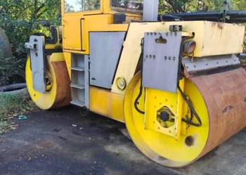 Walec drogowy VSH 100  ZTS stavostroj