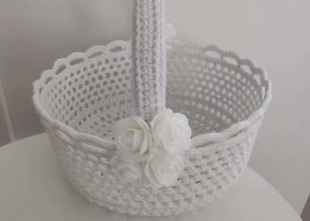 Koszyk szydelkowy biały