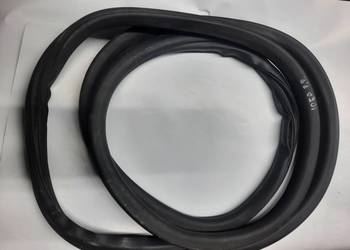 Fiat Idea Lancia Musa  uszczelka drzwi prawa przednia prawy przód