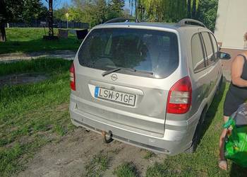 Uszkodzony