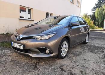 Toyota Auris 2 hybryd kombi