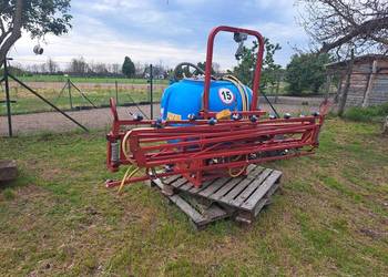 Opryskiwacz 300litrów polowy