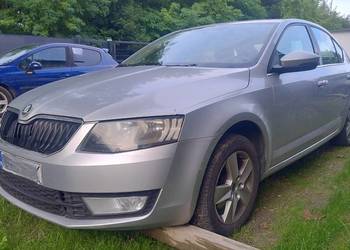 Skoda Octavia III silnik 1.4 TSI na pasku klima alufelgi elektryczne szyby