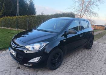 1.4 Benzyna 100KM, Automatyczna skrzynia biegów, klimatyzacja, 5 drzwi