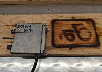 Bobcat T .... {Nowa cewka rozdzielacza}
