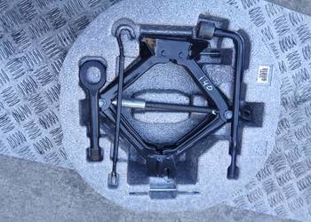 Zestaw naprawczy lewarek klucz hak Hyundai i40