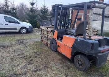 Wózek widłowy Bułgar silnik perkins 4-cylindrowy