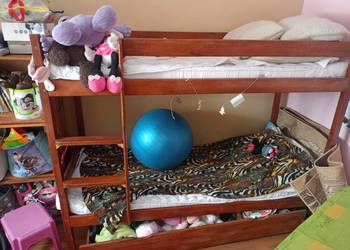 Łóżka dziecięce piętrowe