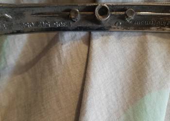 Stary Mercedes ramka leflektorów