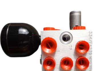 JCB 334/E4239 Zawór hydrauliczny do JCB 3CX