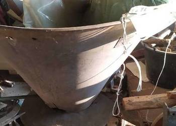 Rozsiewacz nawozu i wiele maszyn rolniczych