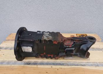 Obudowa osi przedniej JLG 307 {Carraro}