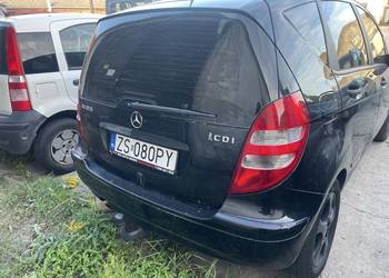 Tył kompletny Mercedes a klasa w169 kod lakieru 696
