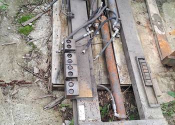 Pozycjoner z przesuwem do wózka 8t