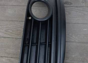 1K0 853 666 R atrapa zderzaka prawa Golf 5 GT