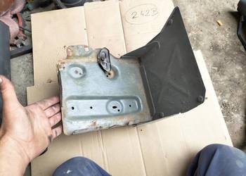 PEUGEOT 306 1.4B PODSTAWA UCHWYT AKUMULATORA