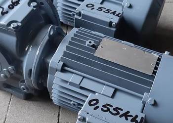 Motoreduktor 0,55 kW/42 obr