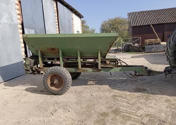 SPRZEDAM rozrzutnik do wapna