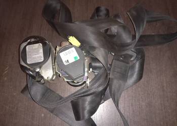 Pasy przednie do audi A3 8P trzy drzwi - cena za komplet