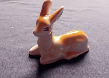 Figurka - leżąca sarenka. Połonne - Ukraina, lata 70-e/80-e XX w.