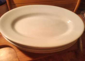 Porcelanowe półmiski włoskie i niemieckie.