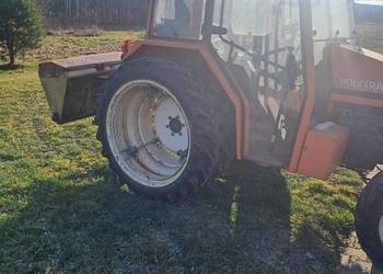 Traktor BUCHER/Polytrac 40RS gotowy do odśnieżania