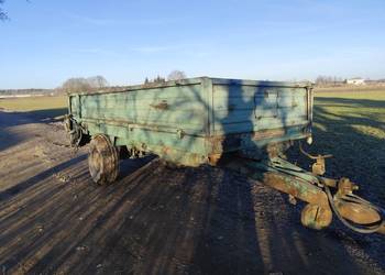 Rozrzutnik obornika jednoosiowy Czarna białostocka