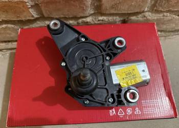 Silniczek wycieraczek tył Dodge Grand Caravan/Chrysler Town Country