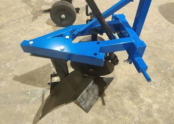 Pług do mini ciągnika japońskiego typu iseki yanmar itp