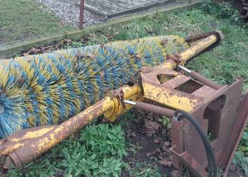 Szczotka zamiatarką