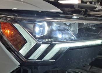 lampa,REFLEKTOR FULL LED Q3 83A.PRAWA.top stan.kompletna.film.