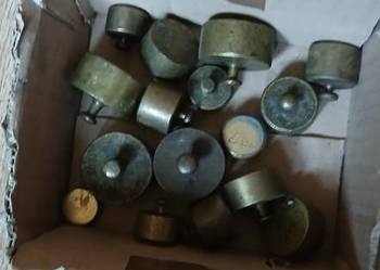 Stare mosiezne odważniki