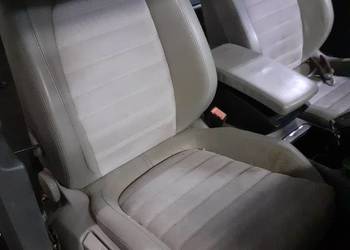 Fotele kanapa skóra jasno szara kombi passat B6