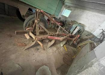 Pług zagonowy Massey Ferguson