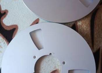 Sprzedam dwie puste szpule aluminiowe Revox 26.5.+ Naby Revox Mogę zamienić