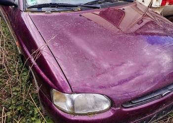 Sprzedam wszystkie części do ford escort kabriolet.