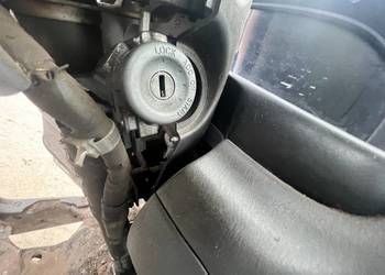 Stacyjka + kluczyk Mazda E2200