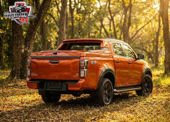 Pokrywa Zabudowa paki fullbox Spoiler Roll bar -  Isuzu D-MAX 2020+