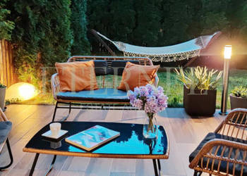 Luksusowy 2-poziomowy apartament 80m² z ogrodem Luksusowy 2-poziomowy apartament 80m² z ogrodem